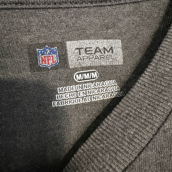 Team Apparel Pittsburgh Steelers Charcoal Tee - Picture 2 of 2